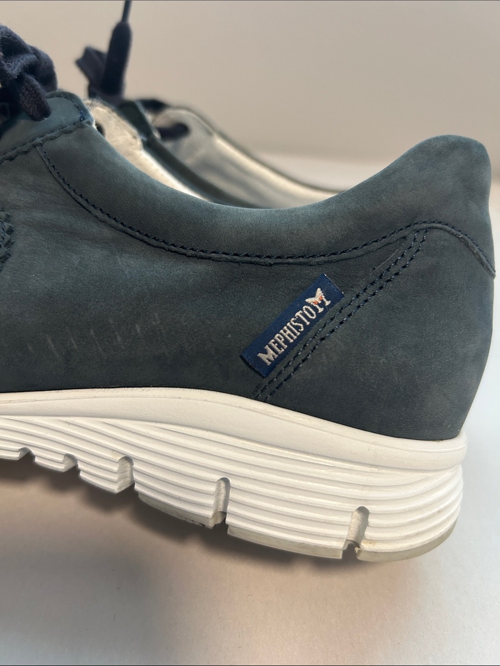 Mephisto Yael Leather Sneaker - Picture 9 of 10